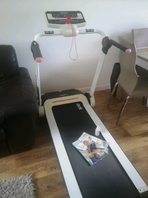 reebok run 3.0 treadmill